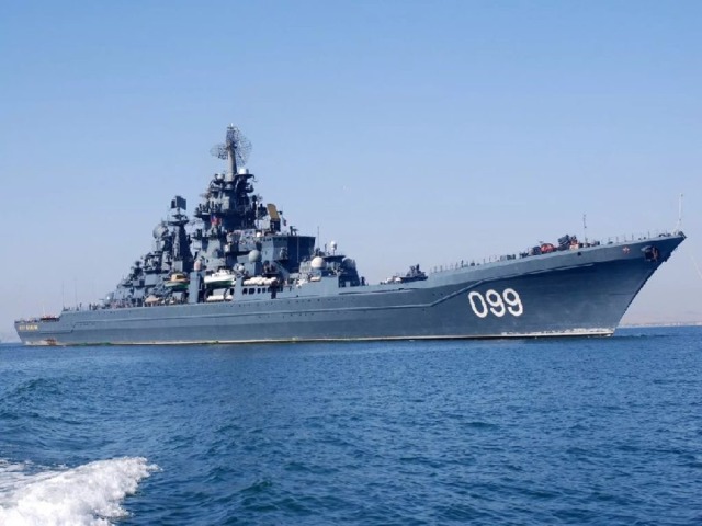 Heavy nuclear missile cruiser Pyotr Velikiy