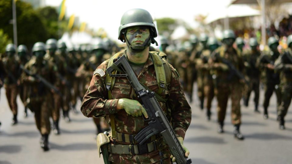 Pin de sm13 em Army Brazil em 2023  Forças especiais, Sargento do