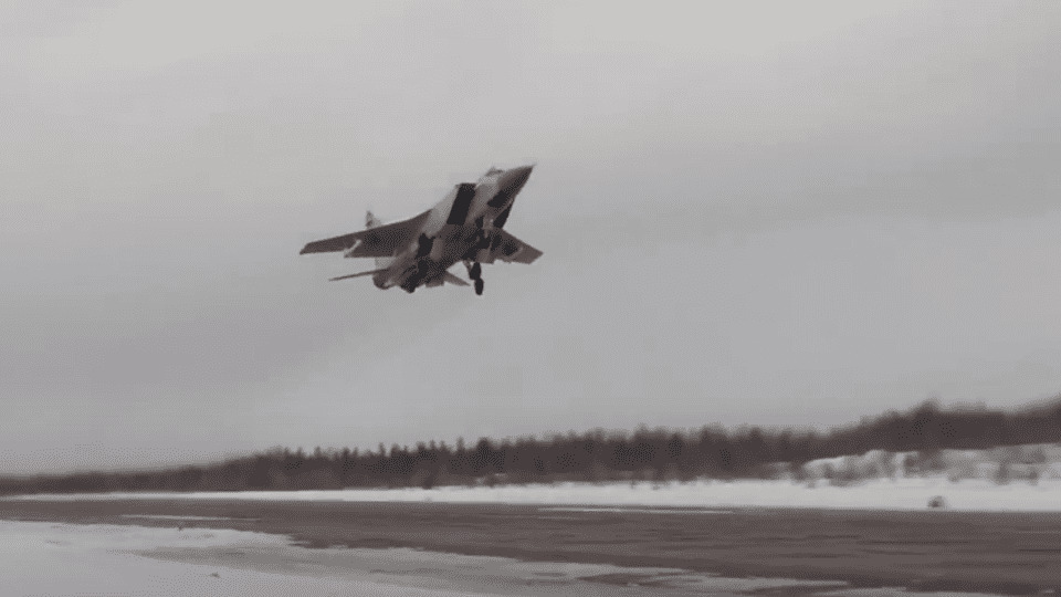Missili moderni ipersonici russi: panoramica, caratteristiche, prospettive.